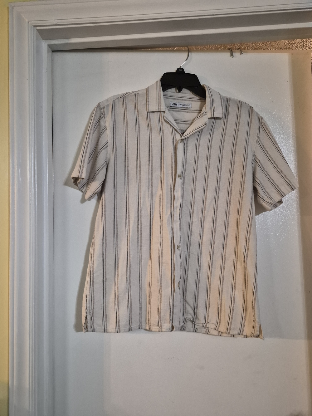 Zara Men’s Cream Short-Sleeve Striped Button-Down Shirt - Brown & Gray Stripes